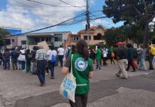PBI-Honduras accompanies organizations at press conference in front of the US Embassy on electoral interference